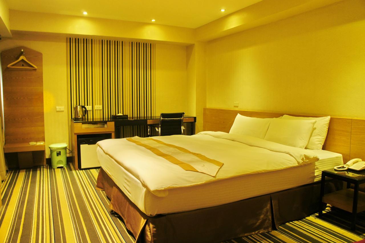 Country Garden Hotel Chiayi Exterior foto
