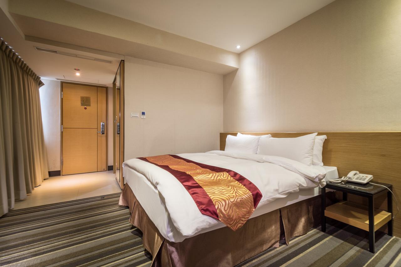 Country Garden Hotel Chiayi Exterior foto