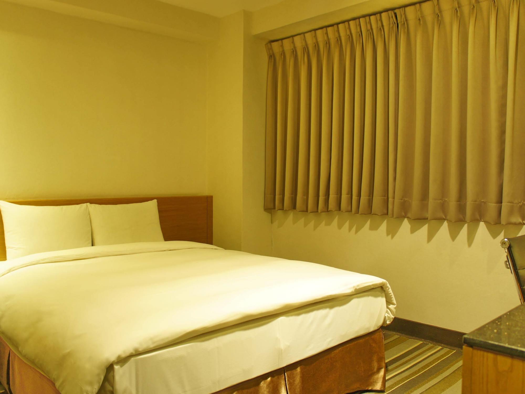 Country Garden Hotel Chiayi Exterior foto